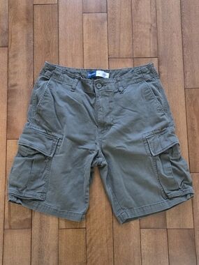 Old Navy Men's Lived-in Straight Build In Flex Olive Cargo Shorts Size 34